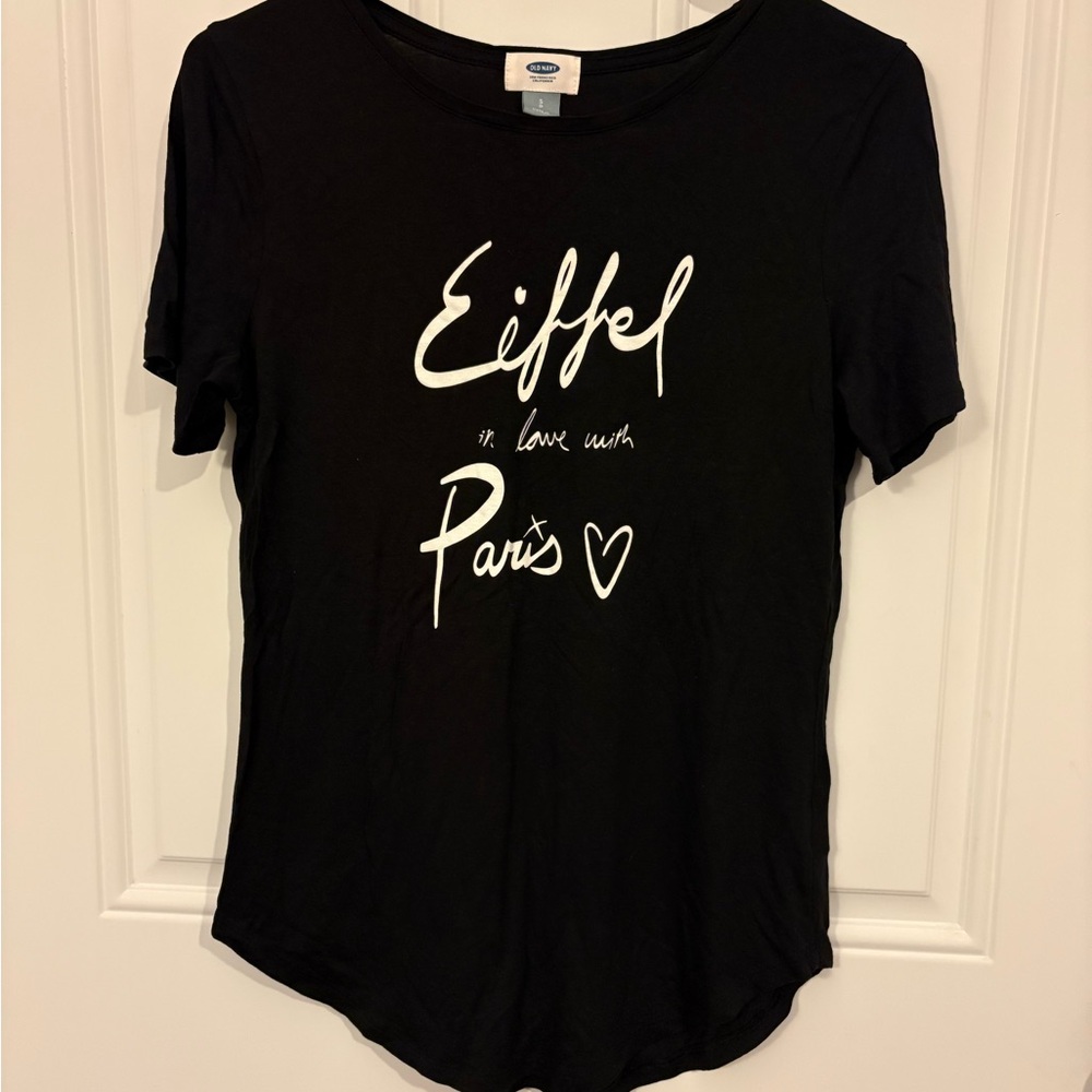 Old Navy Women’s Small Black Tee with Eiffel in Love with Paris Graphic